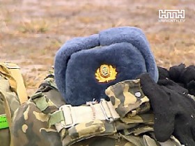 4-ро военных успешно распродавали украинскую армию