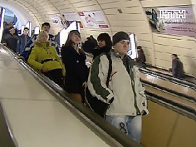 Київське метро заполонили кишенькові злодії!