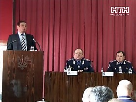 Луценко закрыл милицию для чайников