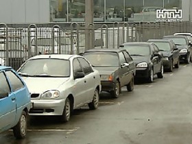 33-летняя женщина заработала на сказках о дешевых автомобилях $500 000
