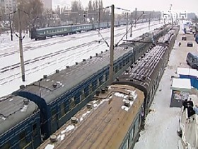 14-летний парень все никак не может попасть за решетку к своему отцу