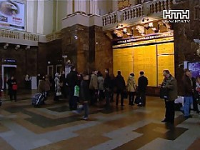 На столичном Ж/Д вокзале в открытую грабят граждан