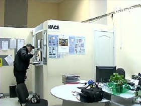 Вооруженное ограбление банка в Черновцах. Ранен человек