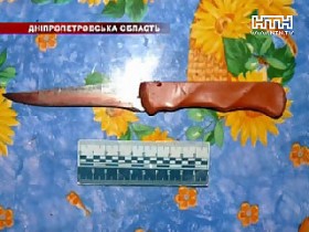 Внук зарезал свою бабушку, обвинив ее в колдовстве