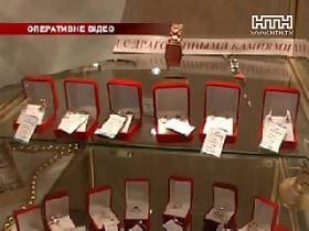 Искали наркотики, а нашли «золотую банду»