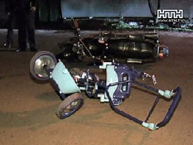 В Днепропетровской обл. на женщину с ребенком налетел мотоцикл