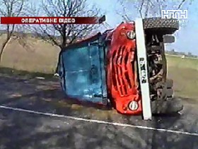 На Волыни перевернулась пожарная машина &ndash; она ехала спасать людей