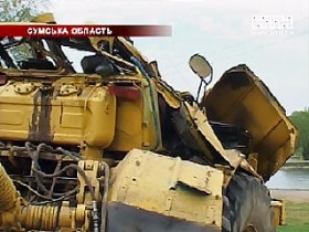 В Сумской области трактор раздавил механизатора