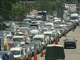 Половину Киева парализовали масштабные пробки