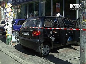 Преступник убегал от 50-ти милиционеров по крышам и балконам