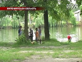 10-летний мальчик выпил пива и едва не утонул