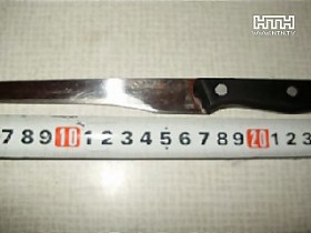 Мясник пытался убедить, что его любовница порезала себе вены... на шее!