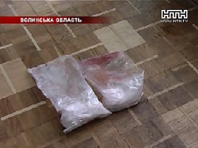 Украинские правоохранители задержали наркокурьера из Голландии