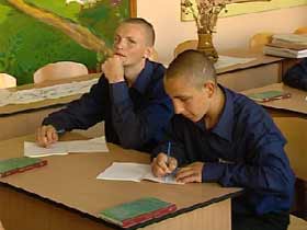 Колонії вищої освіти: в Україні неповнолітнім злочинцям дають можливість навчатися