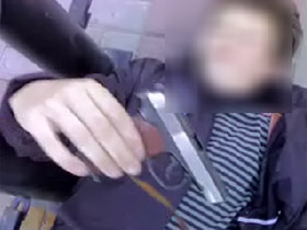 У Києві молодик стріляв у людей із пневматичного пістолета