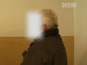 Отставной военный насиловал своих дочерей и убил сожительницу