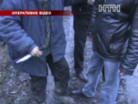 В Сумской области мужчина зарезал беременную жену