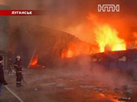 Вчера в Луганске горел гофротарный комбинат