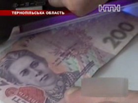 На Тернопольщине за взятки задержали одного из чиновников