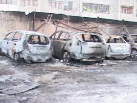 В Одессе на автостоянке сгорело пять автомобилей
