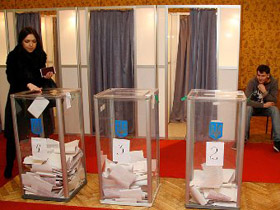 На избирательных участках не обошлось без эксцессов