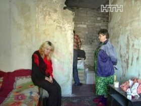 Из-за пожара черкасская многодетная семья живет в складском помещении