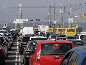 В столице разрушены 80 процентов автодорог