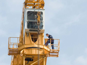 В Киеве завязалась потасовка вокруг строительства многоэтажки на ул. Гончара