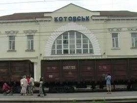 В Одесской области задержали вора, который крал сумки из окон поездов