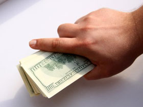 На Прикарпатье мать продала своего 10-летнего сына за 30 тысяч гривен