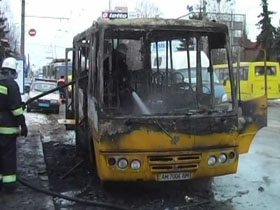 Вчера в Житомире сгорел автобус 26-го маршрута