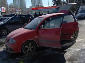 В столице в припаркованном автомобили нашли труп таксиста