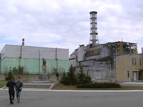 В день годовщины Чернобыльской аварии в Киеве открыли монумент правоохранителям-ликвидаторам