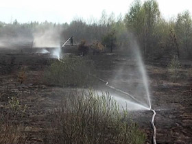 На Волыни тушат загоревшееся 20-гектарное торфяное поле