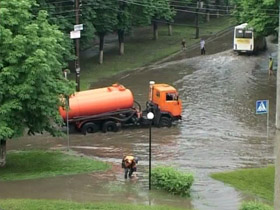 На Луганщине обильные осадки вызвали чрезвычайное положение