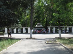 Двухлетняя девочка утонула в водосборной яме в Крыму