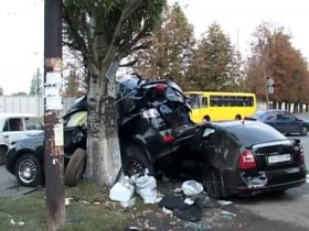 В Донецке столкнулись "Хюндай" и "Шкода": шестеро пострадавших, один погибший