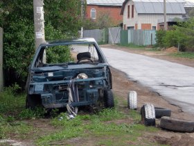 С начала года киевские власти убрали из дворов 8 автотрупов
