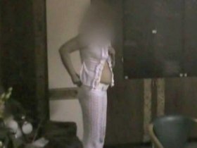 В Кривом роге 34-летняя сутенёрша принуждала танцовщиц к проституции