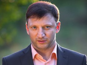 Известного нейрохирурга Андрея Слюсарчука подозревают в шарлатанстве