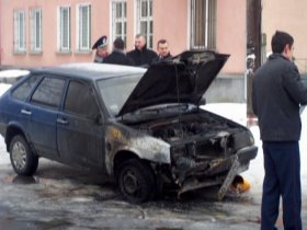 В Ужгороде сгорела машина Михаила Данило - скандально известного милиционера