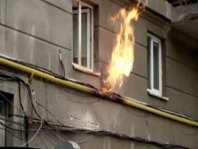 В столице на Крещатике из-за халатности рабочих вспыхнула газовая труба