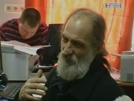 Псевдосвященика із сином "Ісусом" затримали у Києві за жебрацтво
