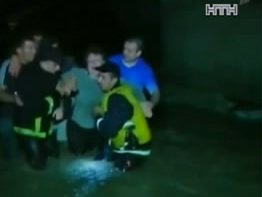 В Тбилиси от наводнения гибнут люди