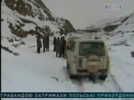 Снежная лавина в Китае накрыла два десятка человек