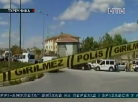 У Стамбулі чоловік підірвав себе в поліцейському відділку