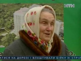 Жители столичной двухэтажки оказались заложниками строительства