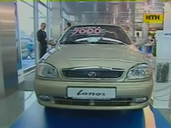 Українцям нав'язують вітчизняні автомобілі