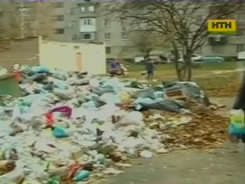 Сміла потопає в смітті