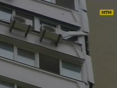 У столиці нові будинки загрожують життю мешканців